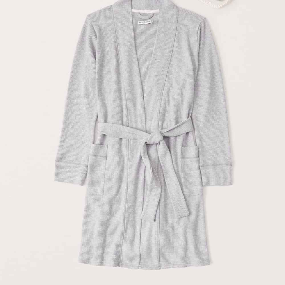 Knit robe
